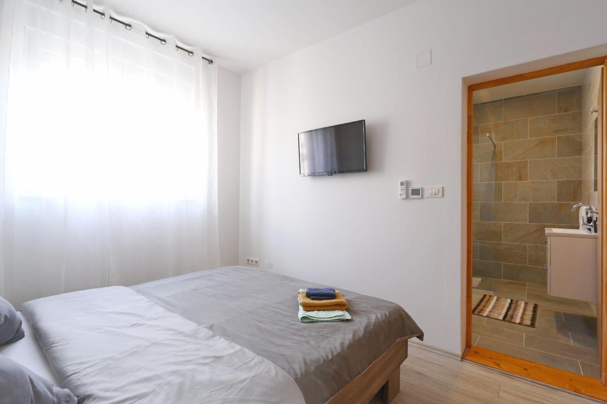 Holidayhouse Alirio With Heated Pool. Врси Екстериор снимка